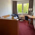 Kirchspielkrug & Restaurant ホテル ヴェスターヘーヴァー