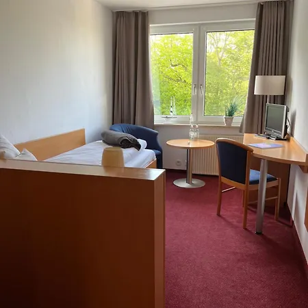 Kirchspielkrug & Restaurant فندق فيستيرهيفير